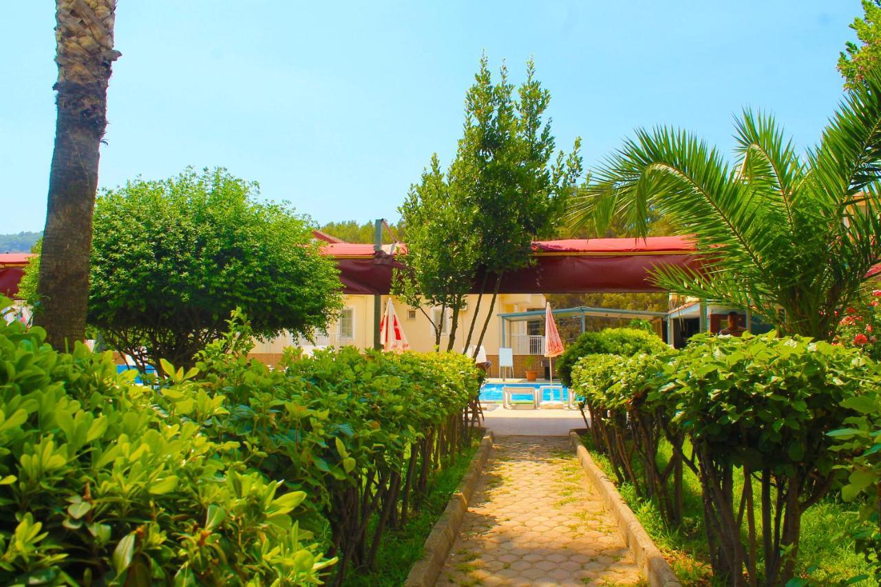 Carmina Hotel Ovacik  Exterior photo