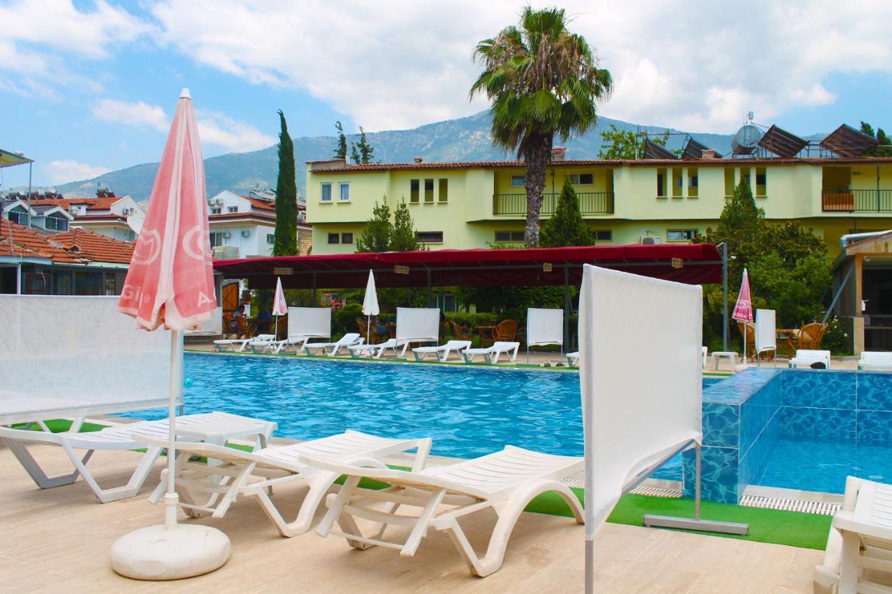 Carmina Hotel Ovacik  Exterior photo