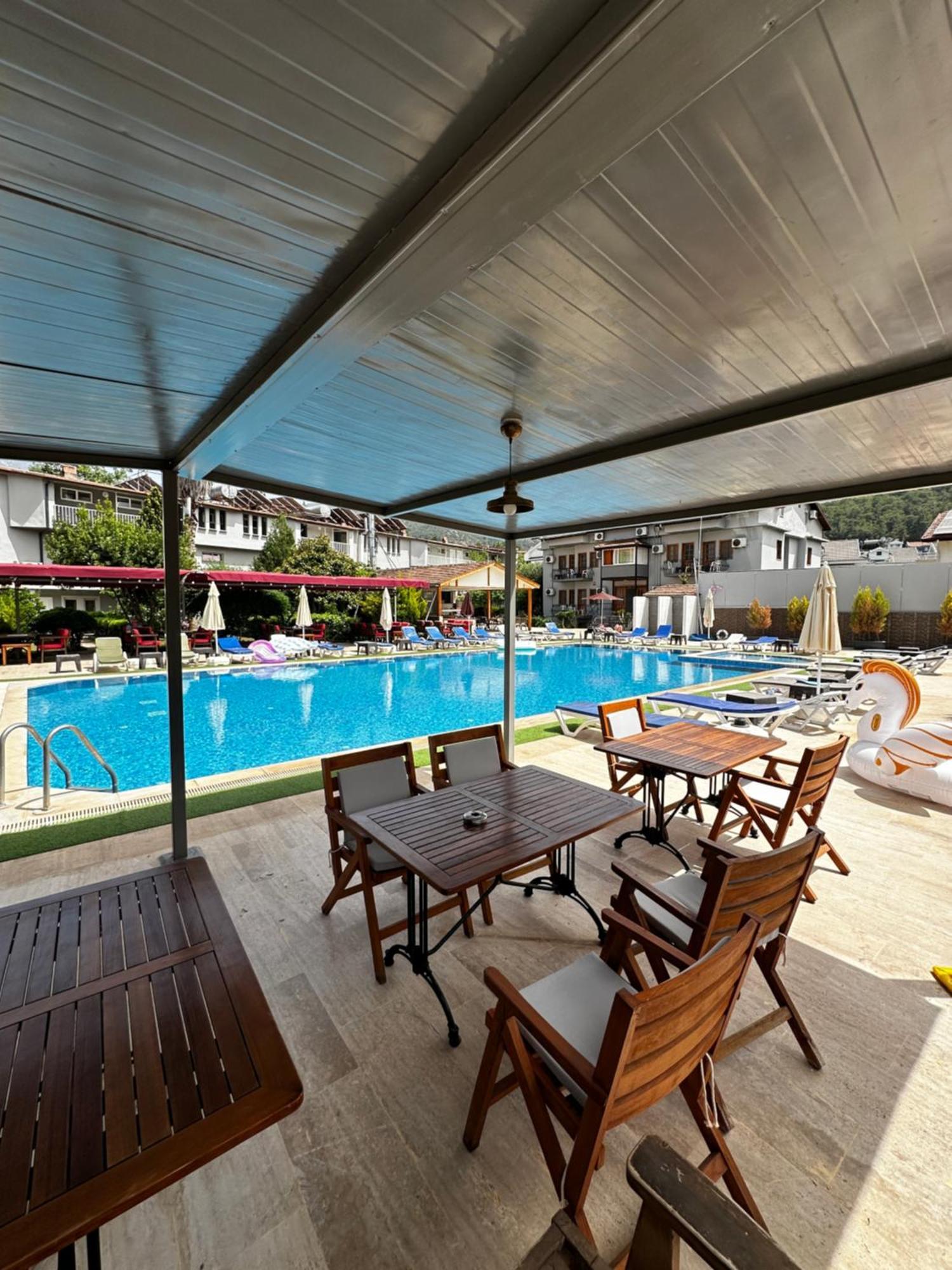 Carmina Hotel Ovacik  Exterior photo